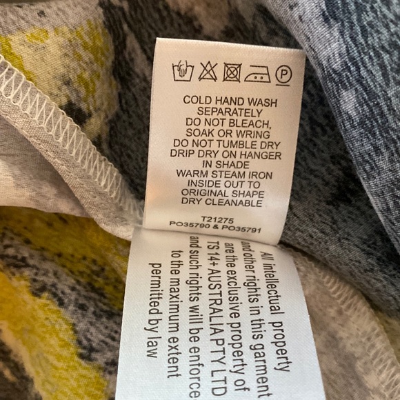 TAKING SHAPE - Aline Tunic Australia 16W - Picture 10 of 10